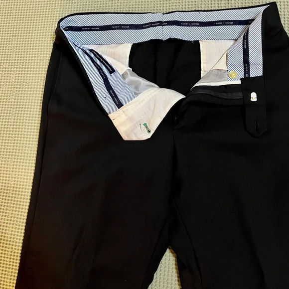 🔥Tommy Hilfiger mens Wool Med 39R Suit